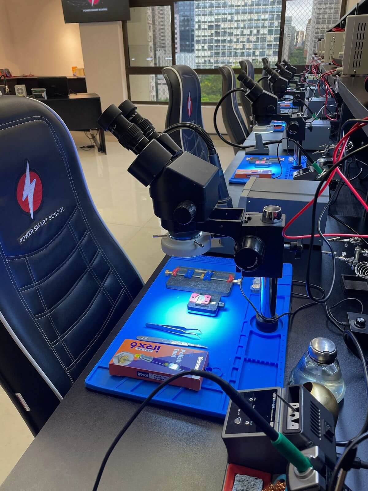 Curso avançado de reparo em placas Power Smart School